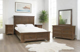 Colonial Queen Bedroom Suite with Drawers